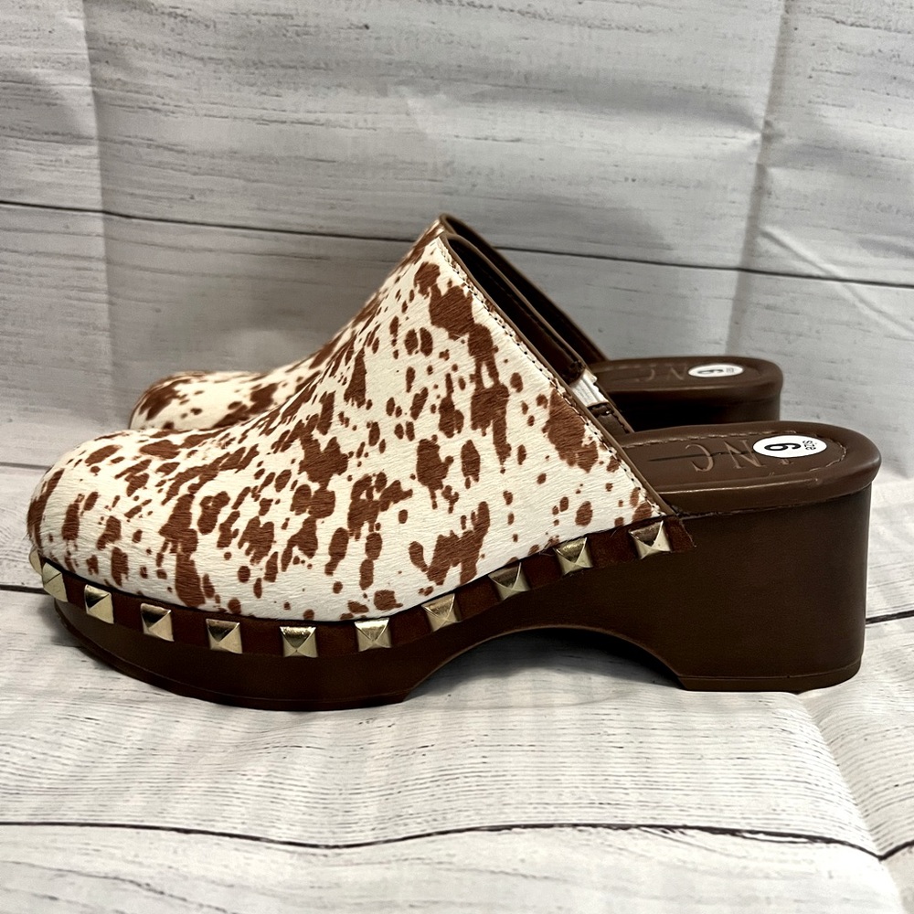 INC Cowhide Clogs, NEW Sz.6